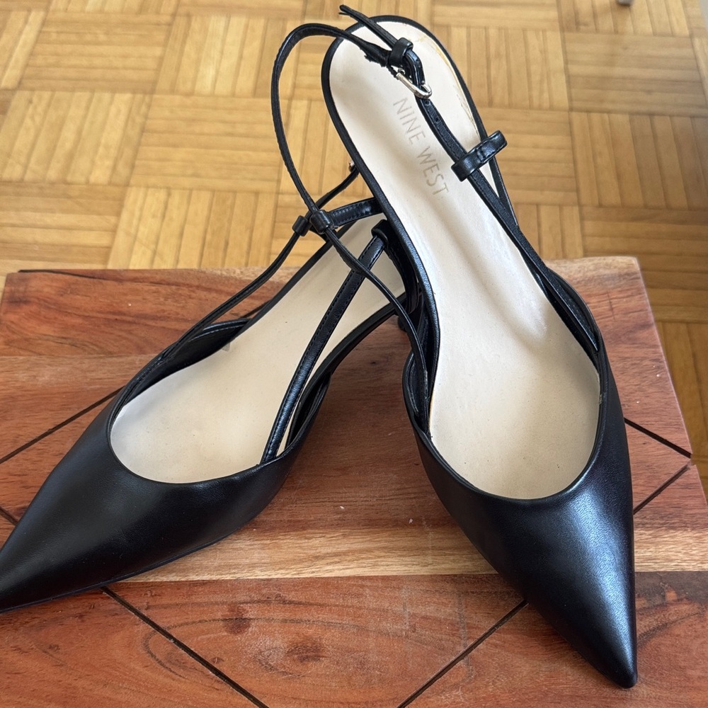 Nine West Black Pointed Toe Low Heels